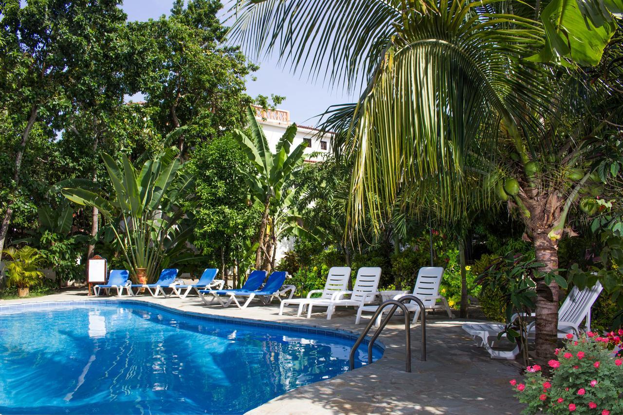 Residencial Estephany Sosua Bagian luar foto